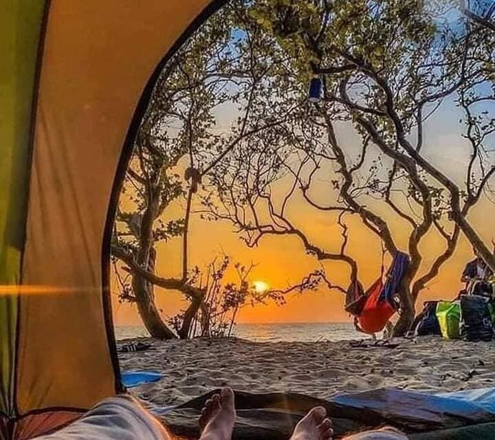 Baththalangunduwa Beach Camping